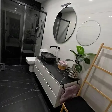 Apartament Loft Puerta De Capitulares *